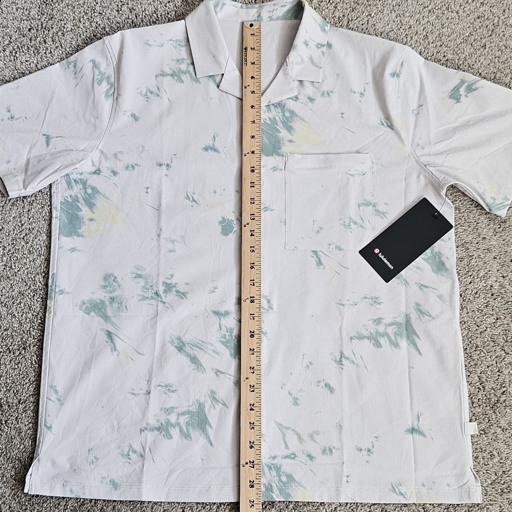 NWT Lululemon Athletica Airing Easy Short-Sleeve Snap Button Shirt - Size XL - Picture 11 of 11